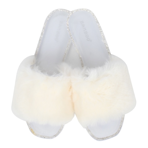 Clear Furry Rhinestone Jelly Sandal - Picture 3 of 6